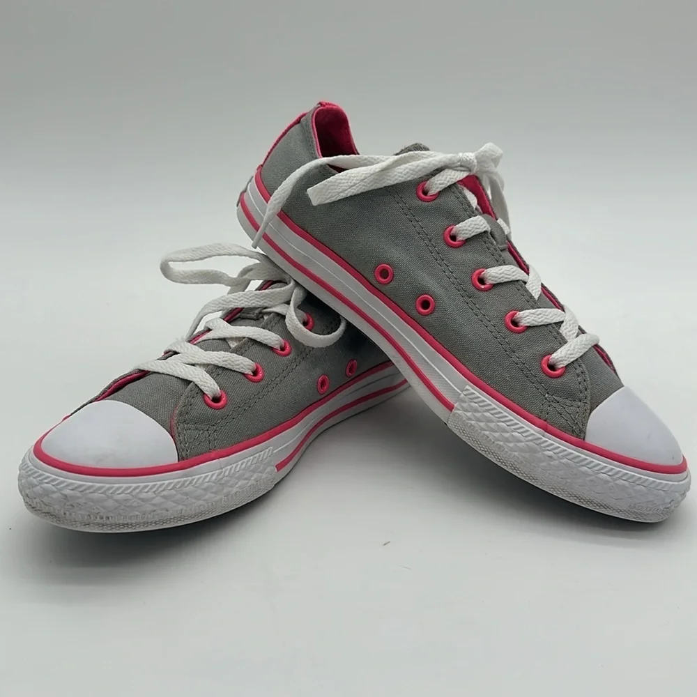 Converse All Star Chuck Taylor Girls Size 4 Double Tongue Sneaker 640578F